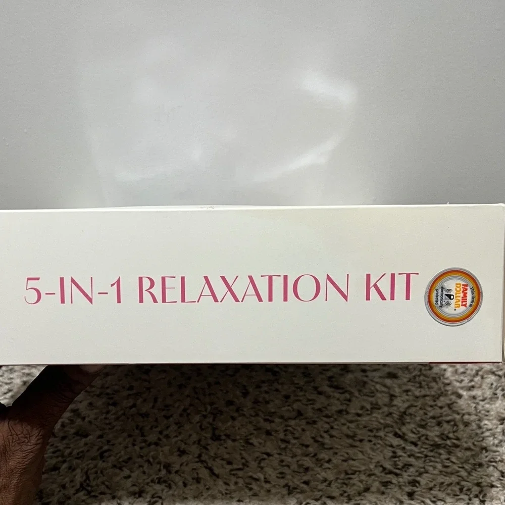 Lomi Beauty 5-in-1 Relaxation Kit Sound Machine Diffuser Eye Mask LM-RELAXION-FD